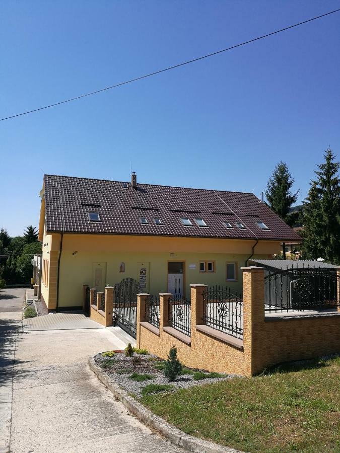 Penzion Melodia Kanianka Exteriér fotografie